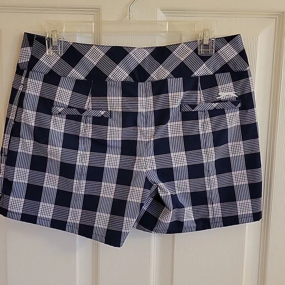 Ladies golf shorts - Picture 2 of 4